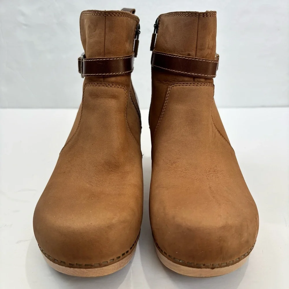 Dansko Anya Biscotti Brown Nude Leather Zip Buckled Platform Ankle Bootie 5.5/36